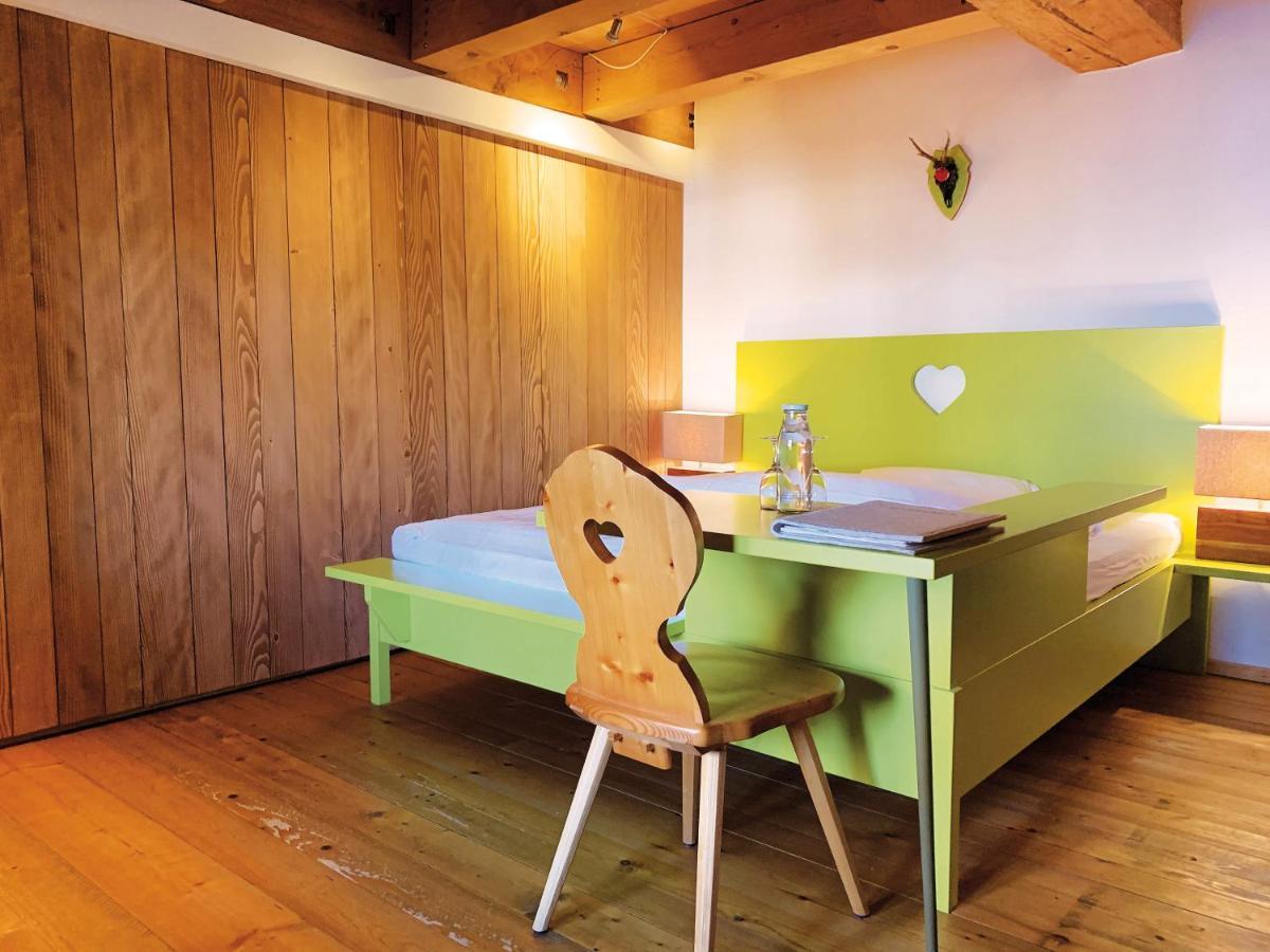 hotel rainhof scheune&naturpark restaurant  Kirchzarten Buitenkant foto