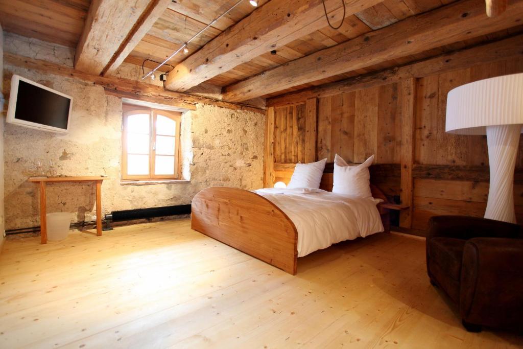 hotel rainhof scheune&naturpark restaurant  Kirchzarten Kamer foto